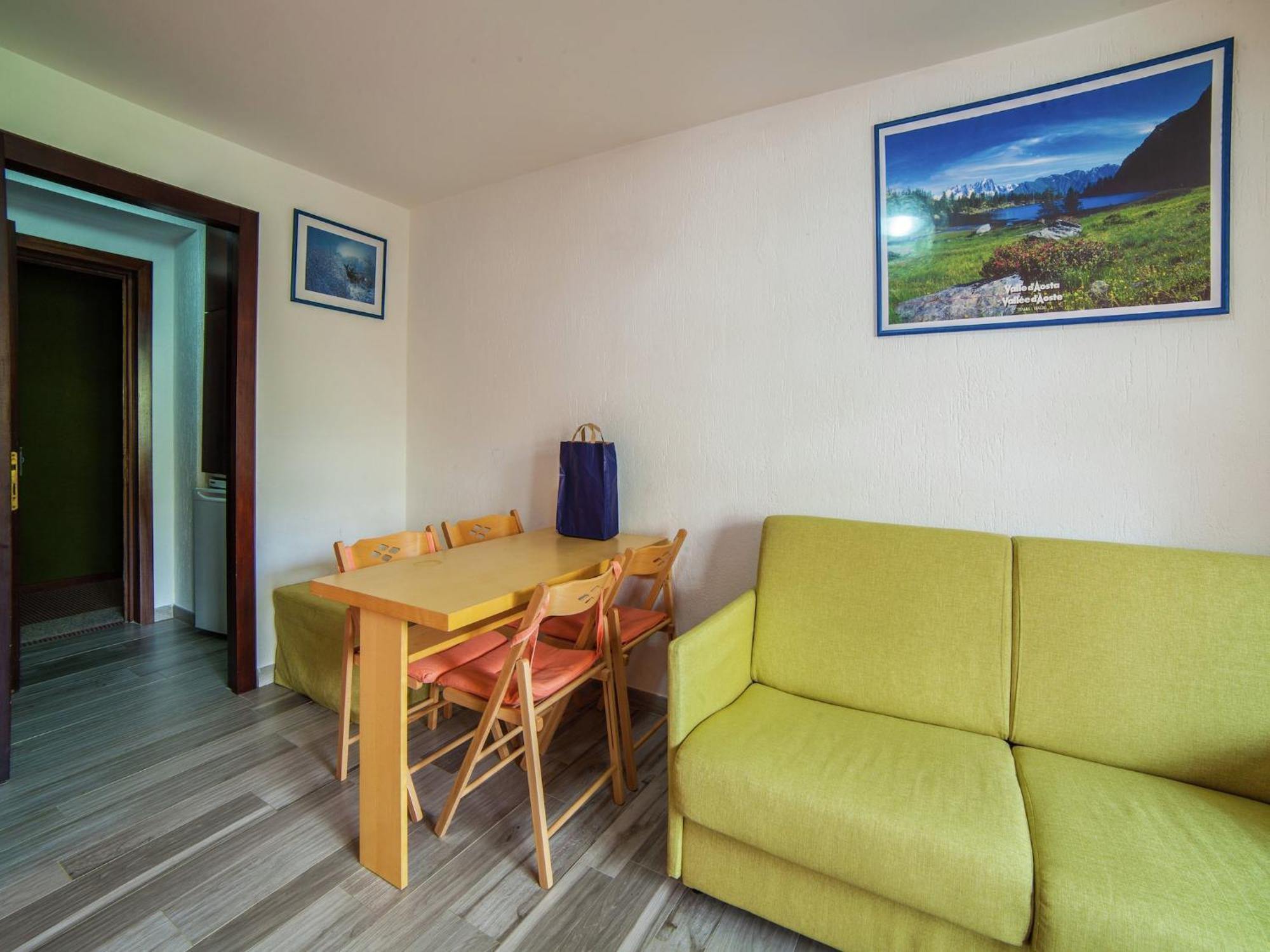 Contemporary Apartment In Breuil Cervinia Near Ski Area Экстерьер фото